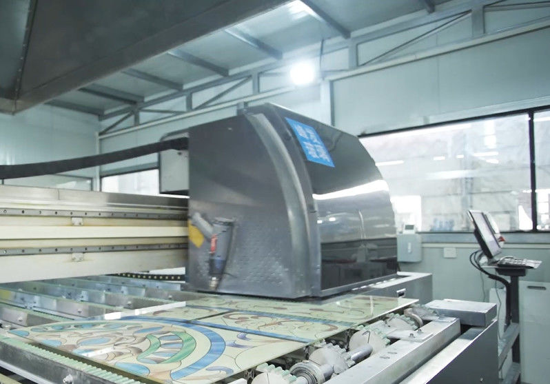 SWAN GLASS CO.,LTD خط إنتاج المصنع